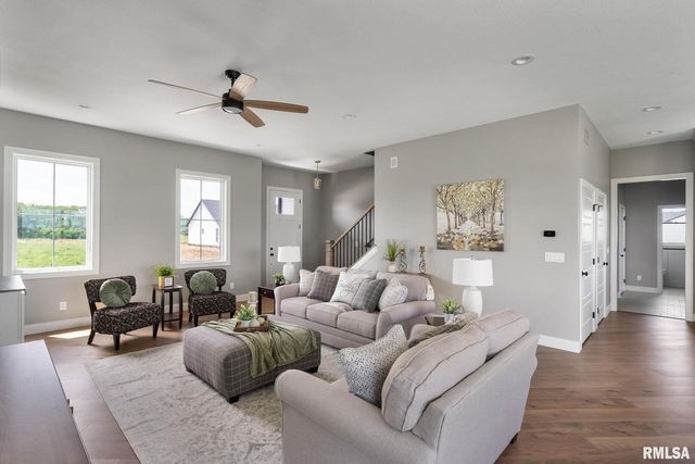 6654 Meghan Avenue, Bettendorf, IA 52722