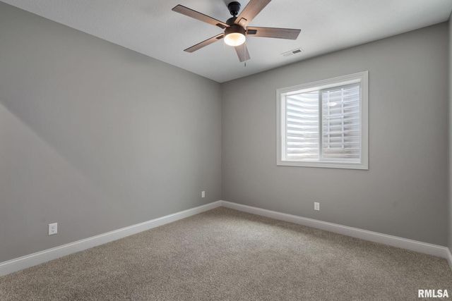 6654 Meghan Avenue, Bettendorf, IA 52722