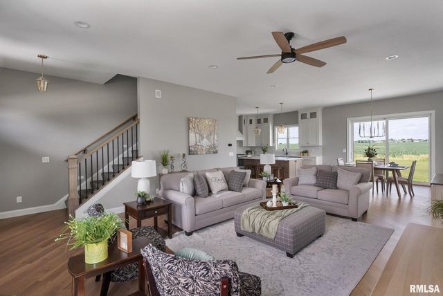 6654 Meghan Avenue, Bettendorf, IA 52722