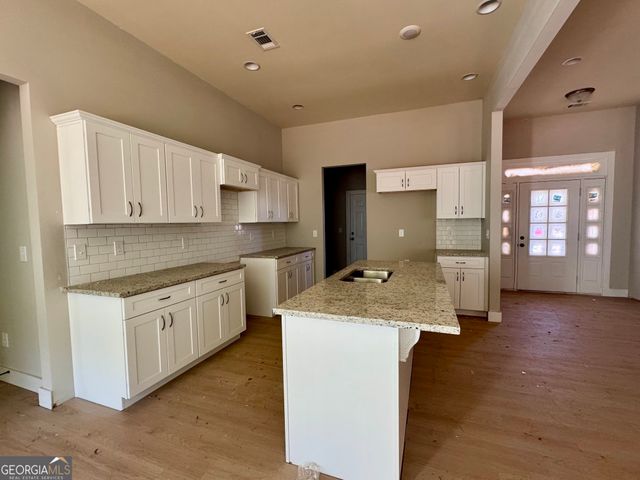 152 Hunters Chase Court, Eatonton, GA 31024