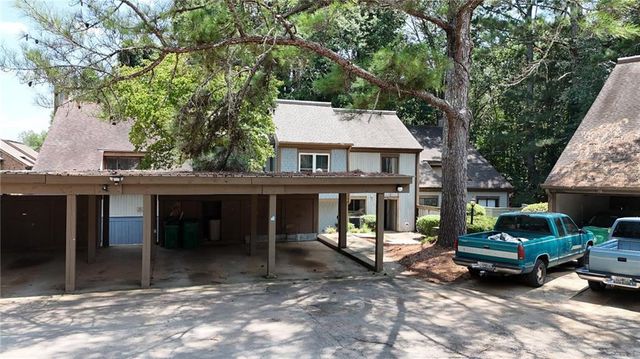 50 Willowick Court, Lithonia, GA 30038
