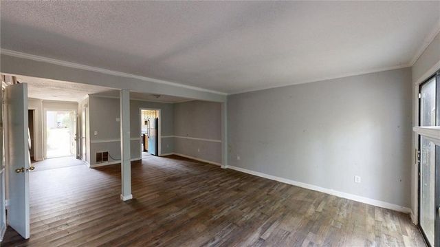 50 Willowick Court, Lithonia, GA 30038