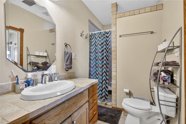 6052 CR 157, Iola, TX 77861