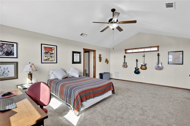 6052 CR 157, Iola, TX 77861