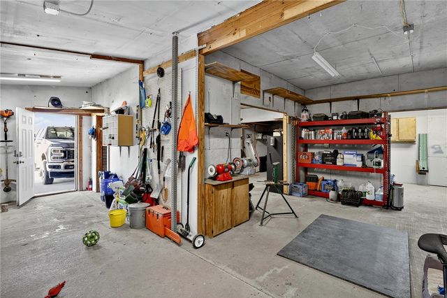 6052 CR 157, Iola, TX 77861