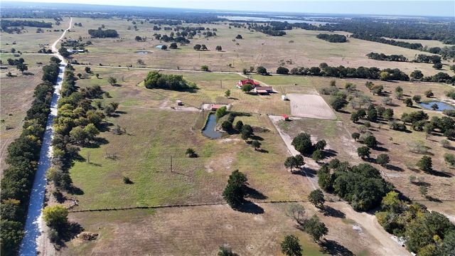 6052 CR 157, Iola, TX 77861