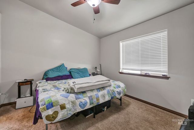 420 Pheasant Rd W, Twin Falls, ID 83301
