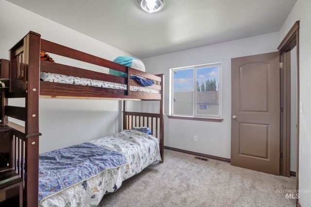 420 Pheasant Rd W, Twin Falls, ID 83301