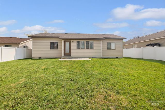 420 Pheasant Rd W, Twin Falls, ID 83301
