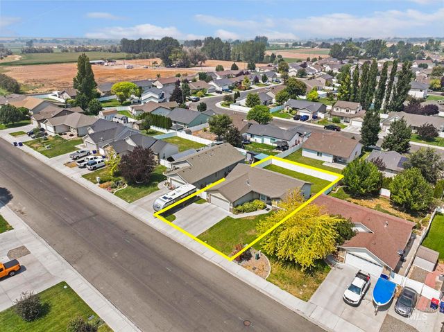 420 Pheasant Rd W, Twin Falls, ID 83301