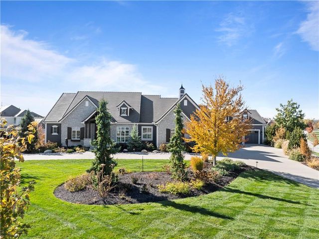 16520 Ballentine Street, Overland Park, KS 66221