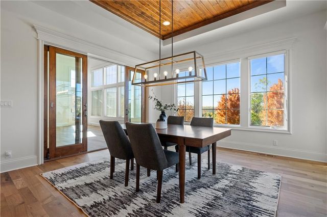 16520 Ballentine Street, Overland Park, KS 66221