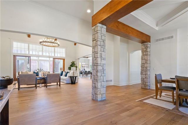 16520 Ballentine Street, Overland Park, KS 66221