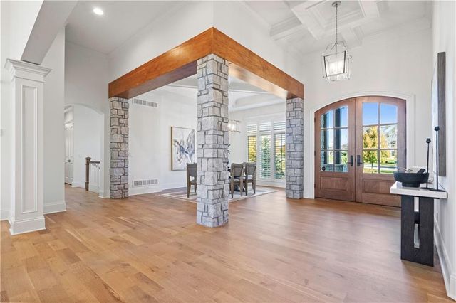 16520 Ballentine Street, Overland Park, KS 66221