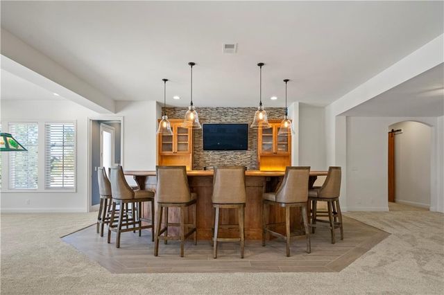 16520 Ballentine Street, Overland Park, KS 66221