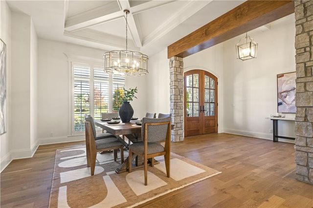 16520 Ballentine Street, Overland Park, KS 66221