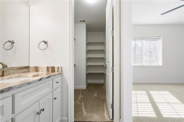 16520 Ballentine Street, Overland Park, KS 66221