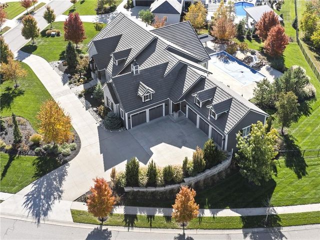 16520 Ballentine Street, Overland Park, KS 66221