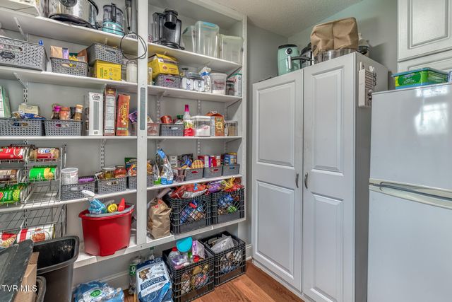 912 Katies Way, Johnson City, TN 37615