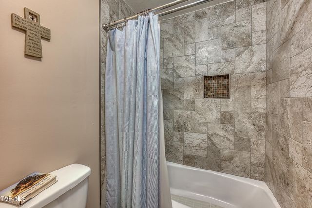 912 Katies Way, Johnson City, TN 37615