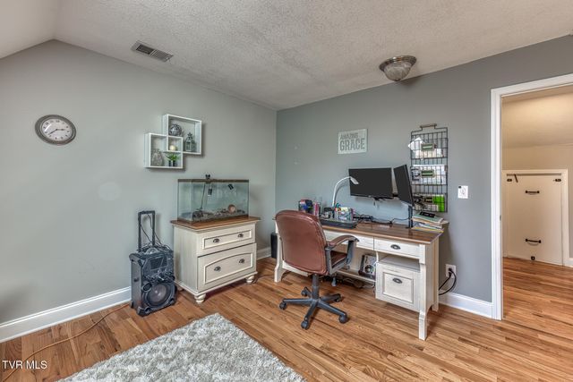 912 Katies Way, Johnson City, TN 37615