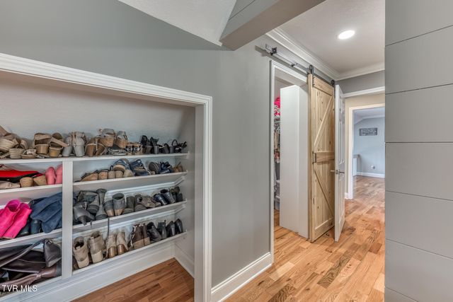 912 Katies Way, Johnson City, TN 37615