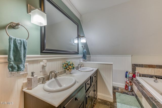 912 Katies Way, Johnson City, TN 37615