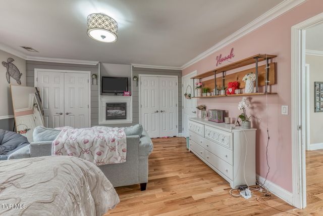 912 Katies Way, Johnson City, TN 37615