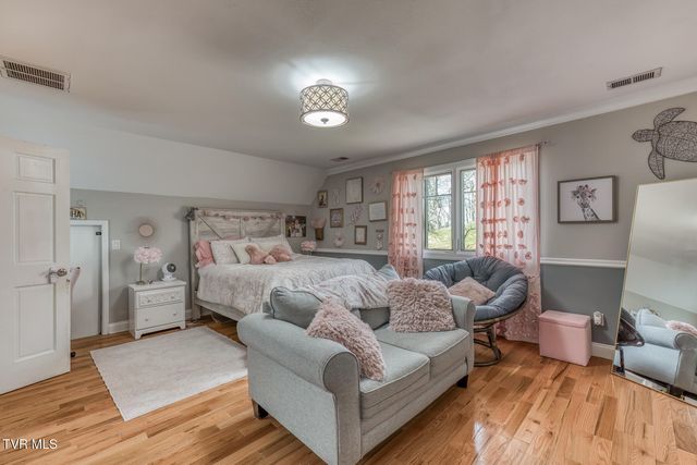 912 Katies Way, Johnson City, TN 37615