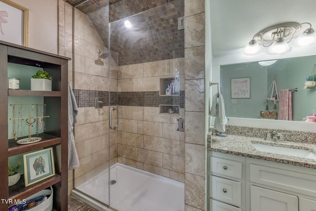 912 Katies Way, Johnson City, TN 37615