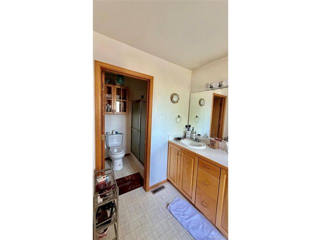 162 50th Avenue Pl, Greeley, CO 80634