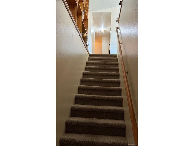 162 50th Avenue Pl, Greeley, CO 80634