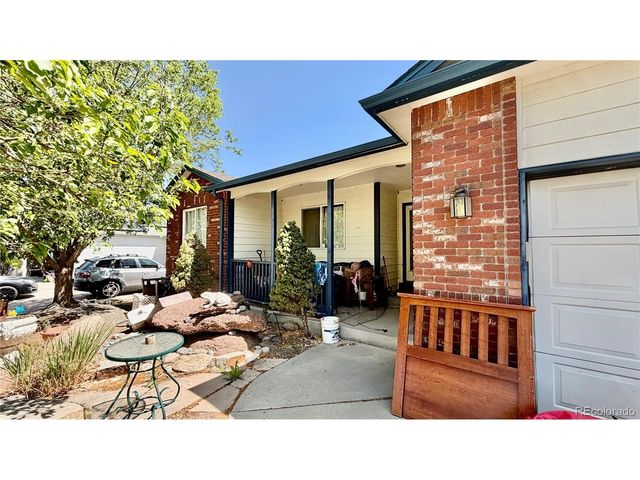 162 50th Avenue Pl, Greeley, CO 80634