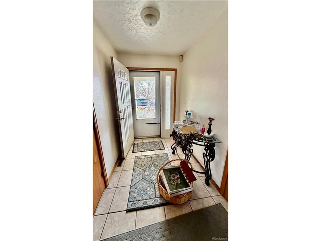 162 50th Avenue Pl, Greeley, CO 80634