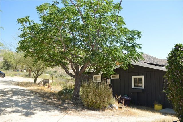 10225 Pinon, Morongo Valley, CA 92256