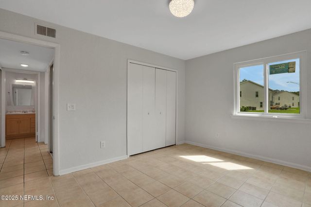 791 ASSISI Lane 1704, Jacksonville, FL 32233