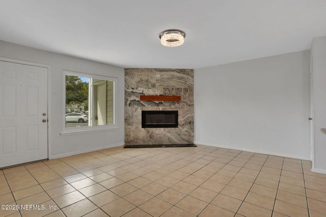 791 ASSISI Lane 1704, Jacksonville, FL 32233