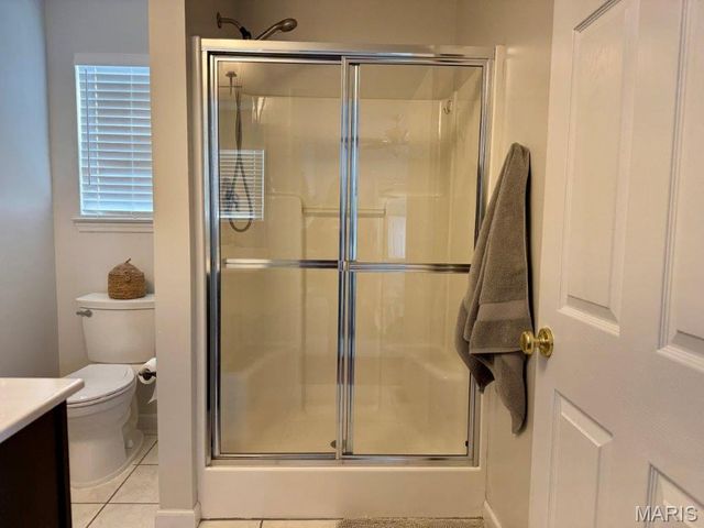 2274 Wills Hollow Drive, St Peters, MO 63376