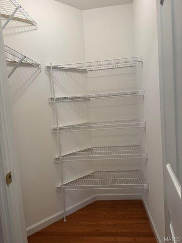 2274 Wills Hollow Drive, St Peters, MO 63376