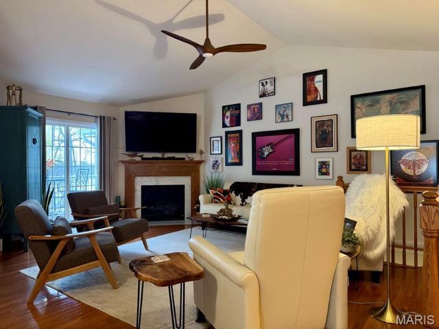 2274 Wills Hollow Drive, St Peters, MO 63376