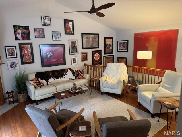 2274 Wills Hollow Drive, St Peters, MO 63376