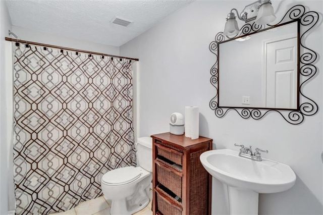 85 Flint Knl, Douglasville, GA 30134