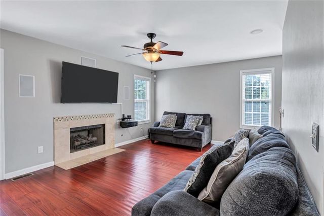 85 Flint Knl, Douglasville, GA 30134