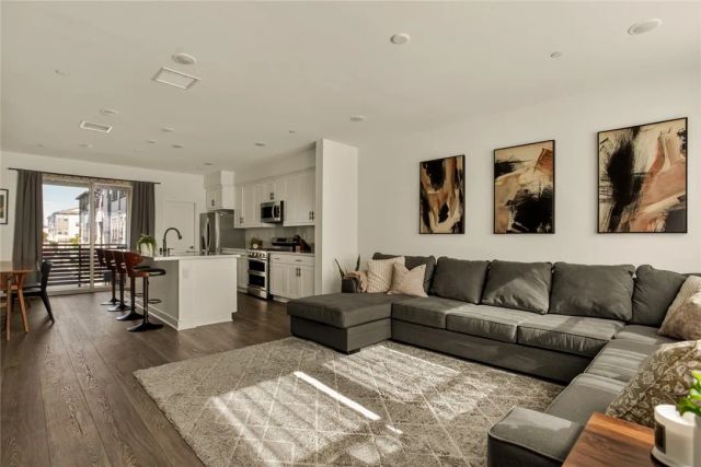 10305 Triple Crown Lane, Cypress, CA 90720
