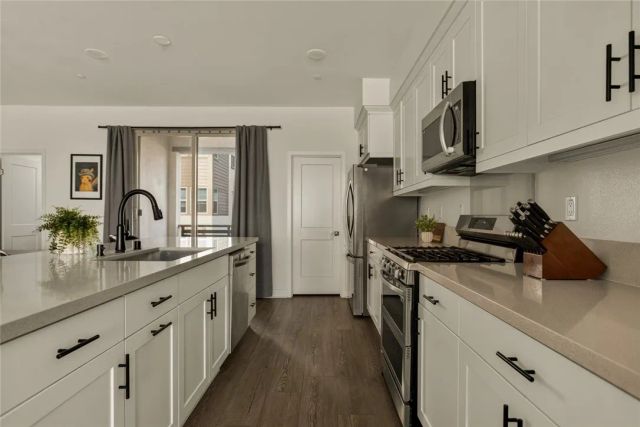 10305 Triple Crown Lane, Cypress, CA 90720