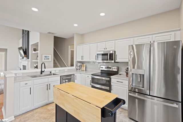 113 St James Place Drive, Greer, SC 29650