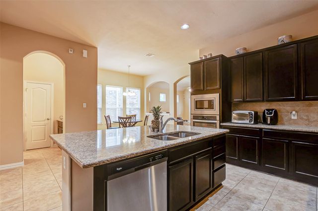 623 Orlandis Lane, Richmond, TX 77469