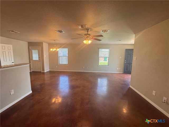 2204 Indian Trail, Harker Heights, TX 76548