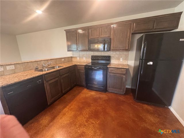 2204 Indian Trail, Harker Heights, TX 76548