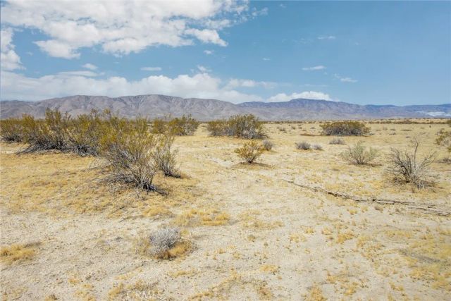 4444 Valley Vista, Johnson Valley, CA 92285